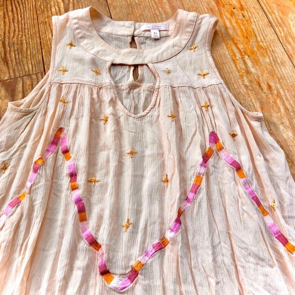 Lauren Conrad Fairy Top - Picture 1 of 7